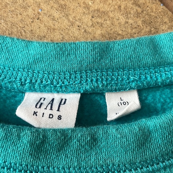 + GAP + Movable Sequins Sweatshirt - Picture 5 of 6